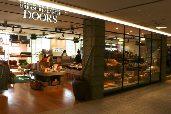 URBAN RESEARCH DOORS　免税店(Tax-Free Shop)