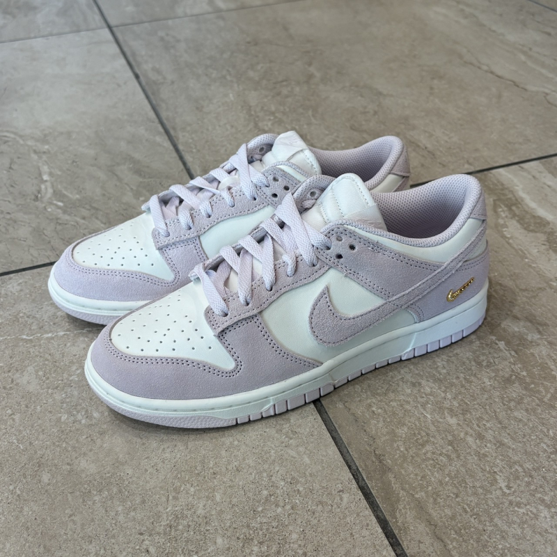 NIKE DUNK LOW