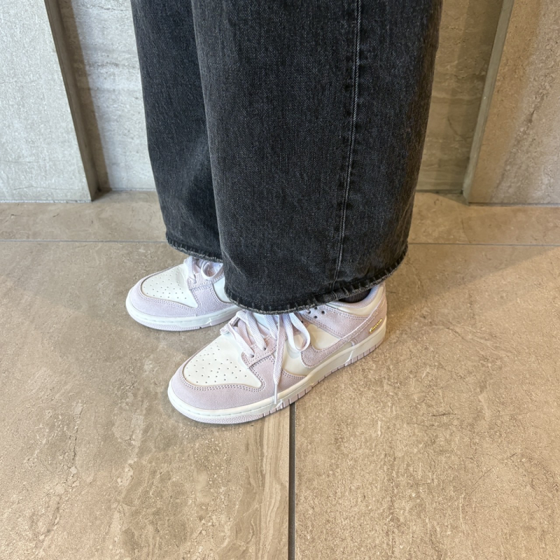 NIKE DUNK LOW