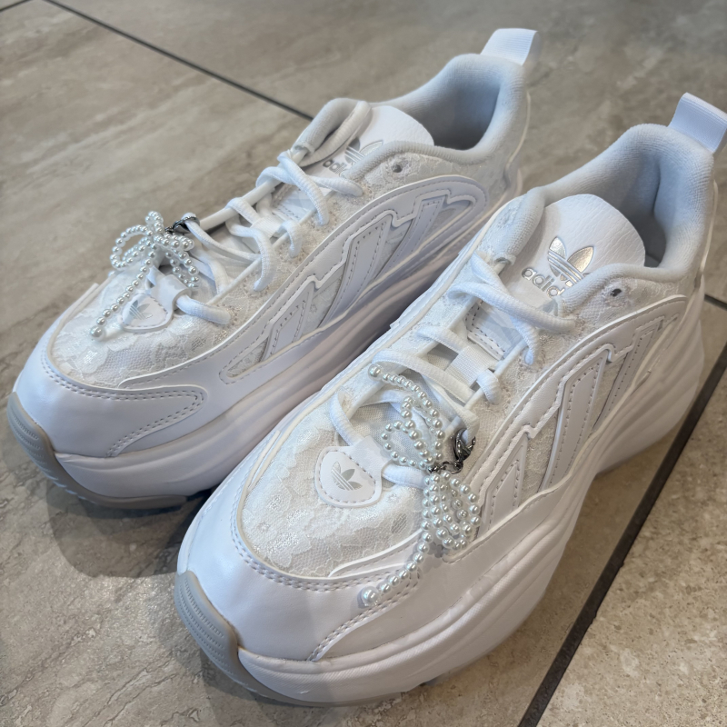 『ADIDAS   OZGAIA W』