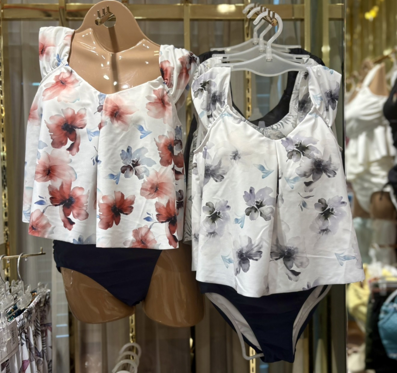 4F【San-ai Resort northerly】大人層にもおすすめ水着に新柄登場♥