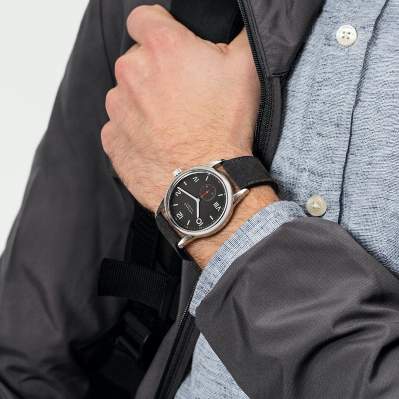 シンプルかつ最高品質なドイツ腕時計
