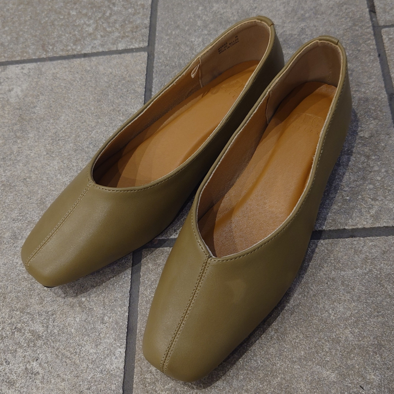〇シンプルなペタンコパンプス〇