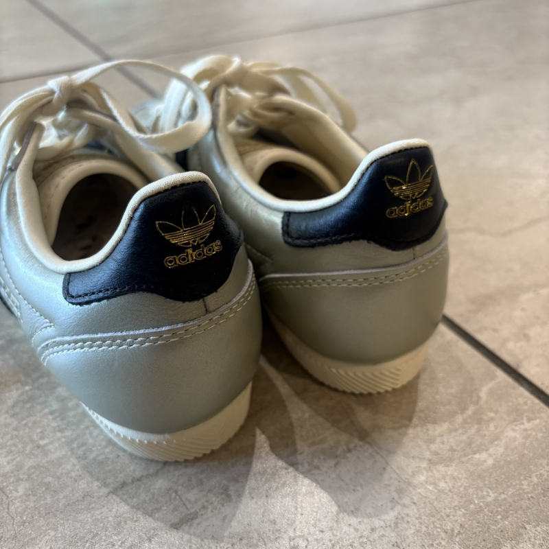 〖adidas JAPAN W〗