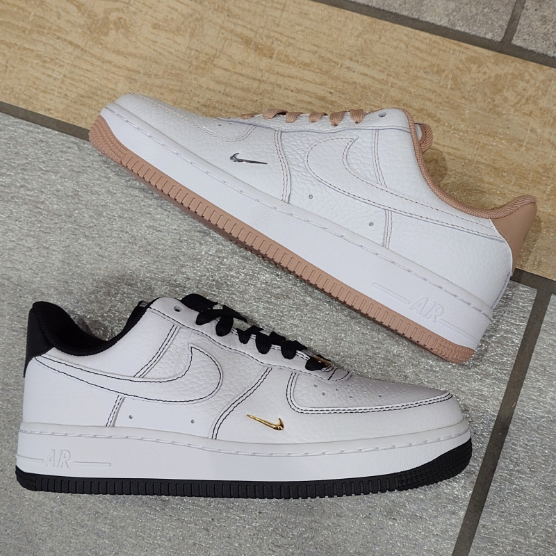 〖NIKE AIRFORCE1 '07 New〗