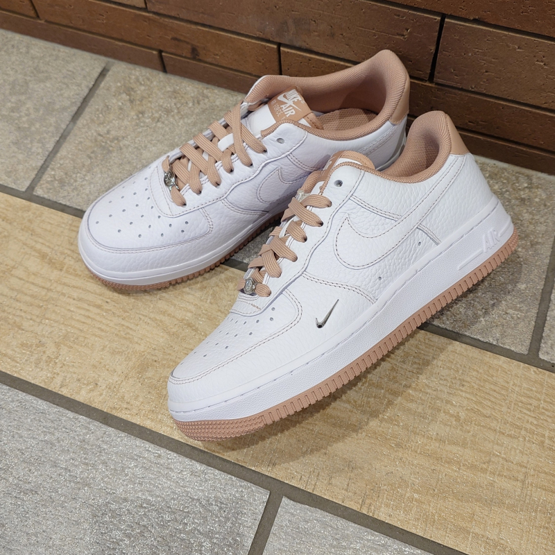 〖NIKE AIRFORCE1 '07 New〗