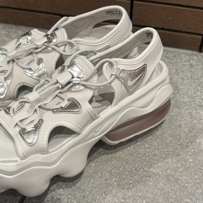 〖NIKE AIRMAX KOKO SANDAL new!!〗