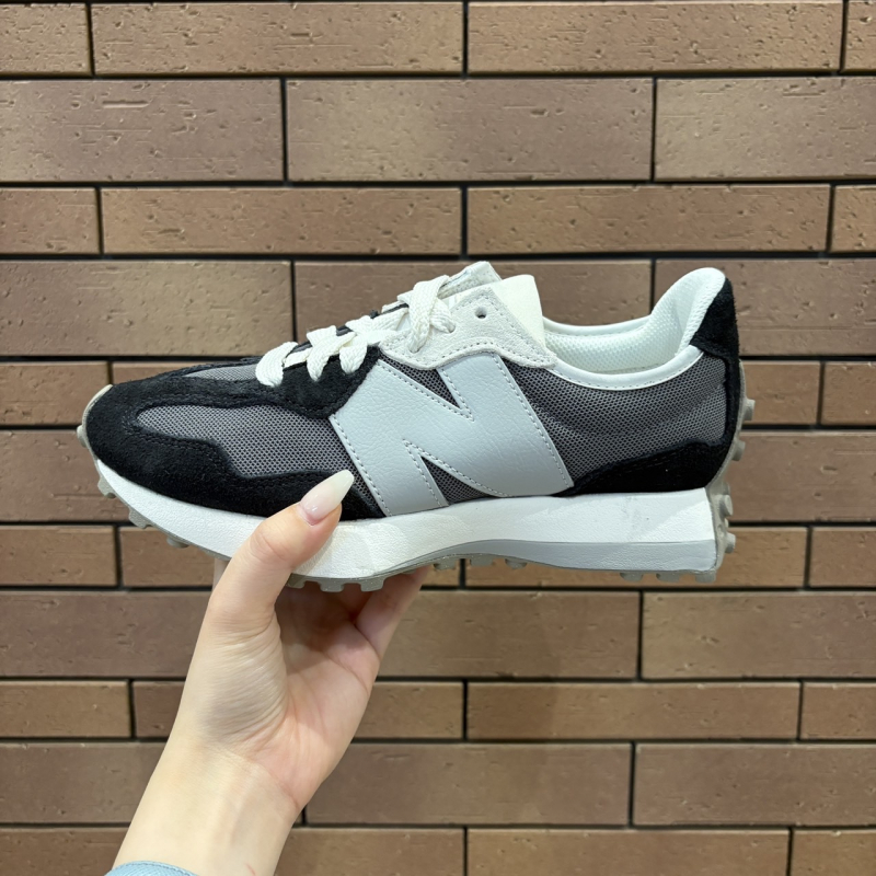 〖NEW BALANCE 327〗
