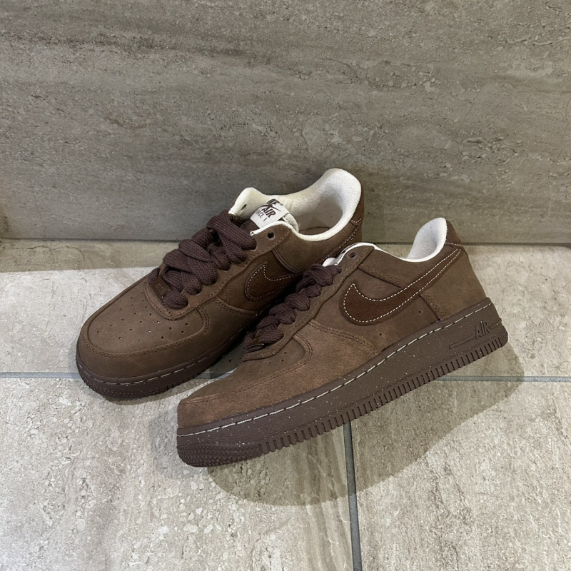 『NIKE  AIR FORCE 1 '07』