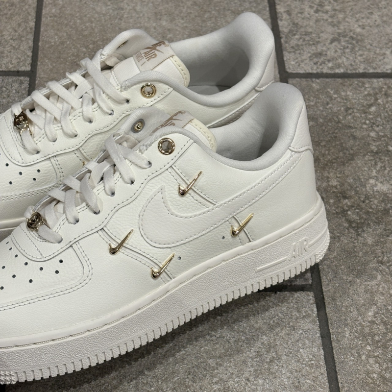 【NIKE 】