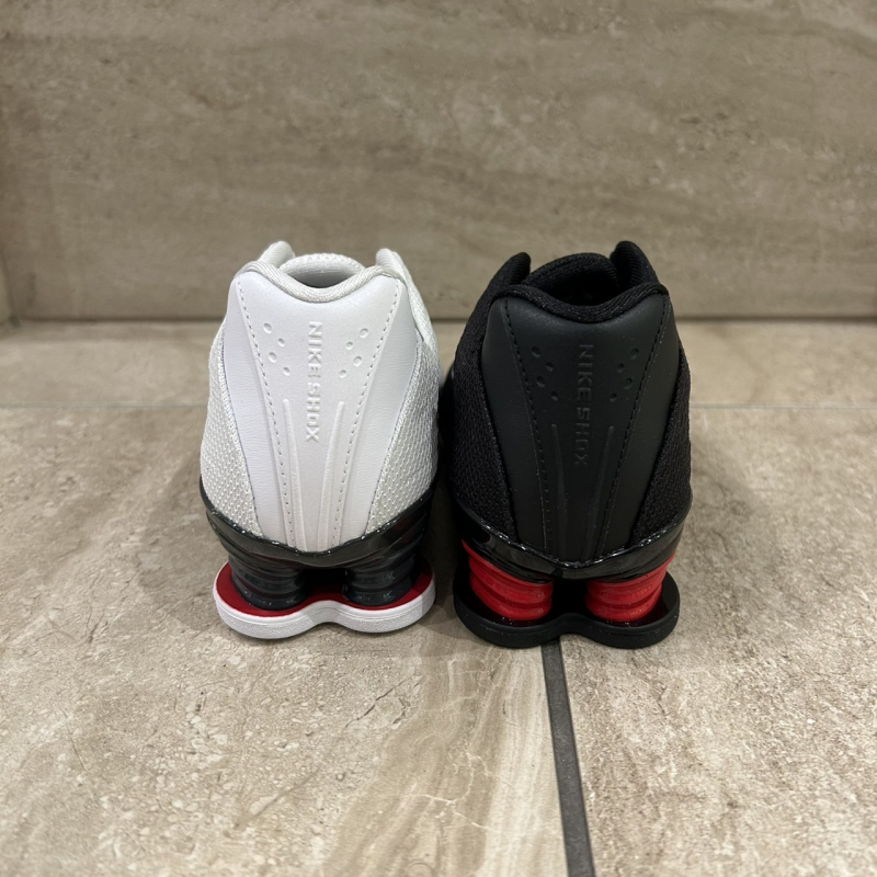 『NIKE W SHOX Z』