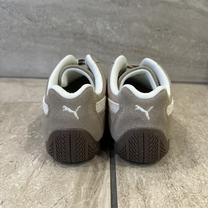 『PUMA   W SPEEDCAT ELEVATED』