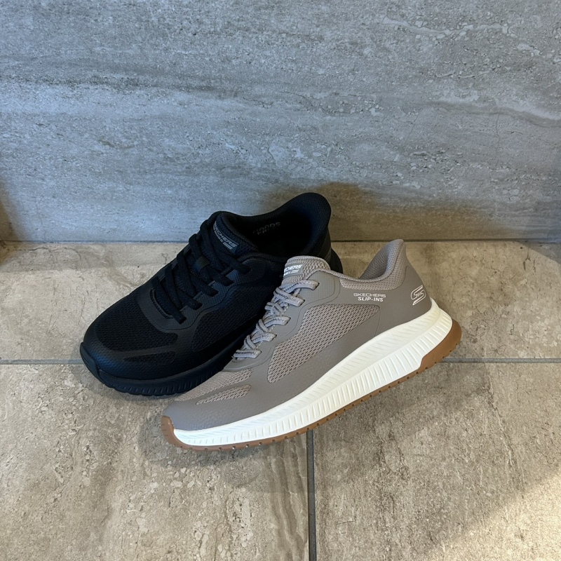 『SKECHERS　ハンズフリー』