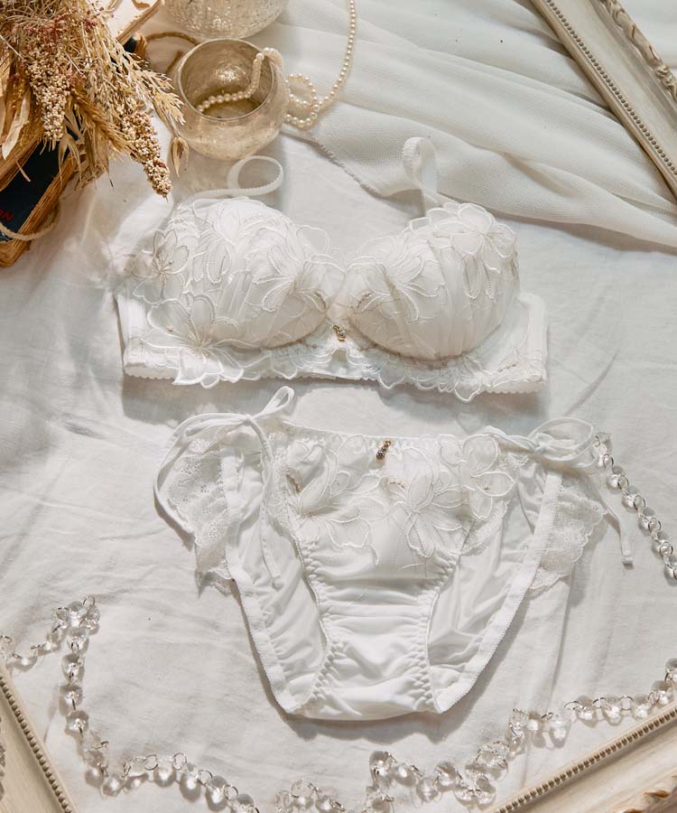 4F【San-ai Resort northerly】エレガントコレクション『2512』ショーツのご紹介です♪