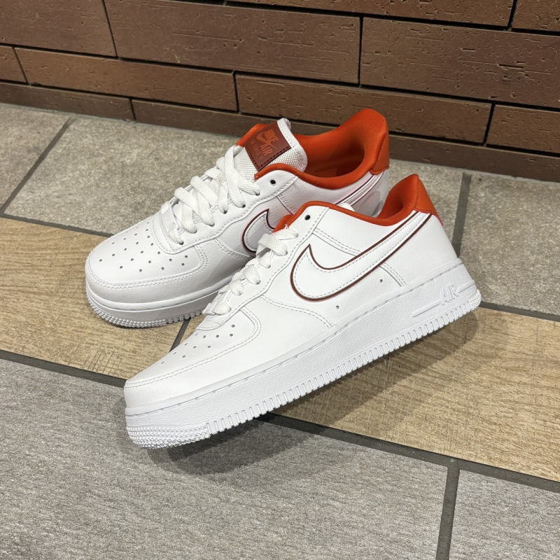 『NIKE AIR FORCE 1 '07』