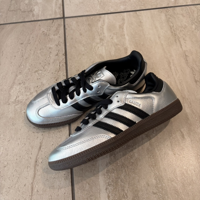 『ADIDAS SAMBA』