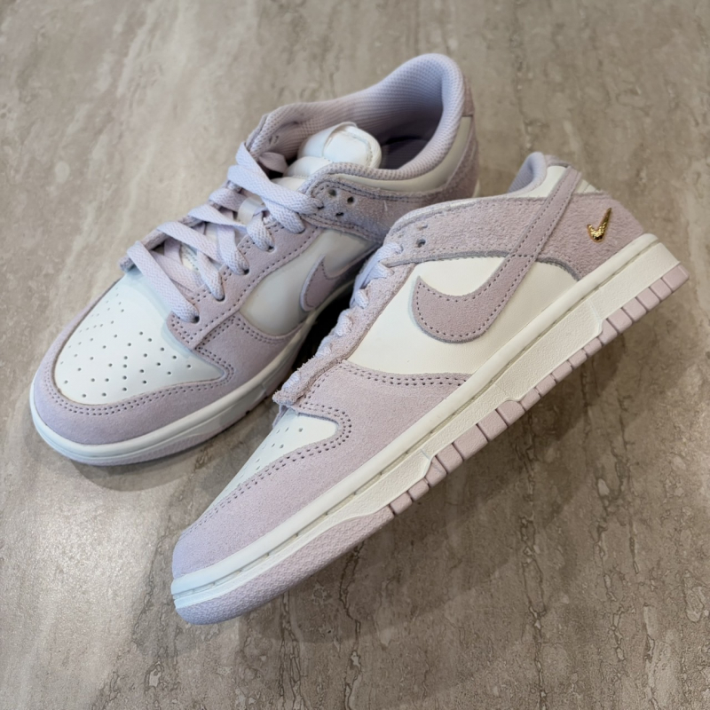 『NIKE DUNK LOW』