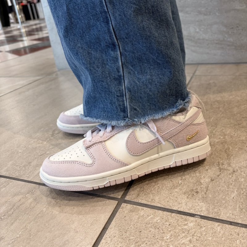 『NIKE DUNK LOW』