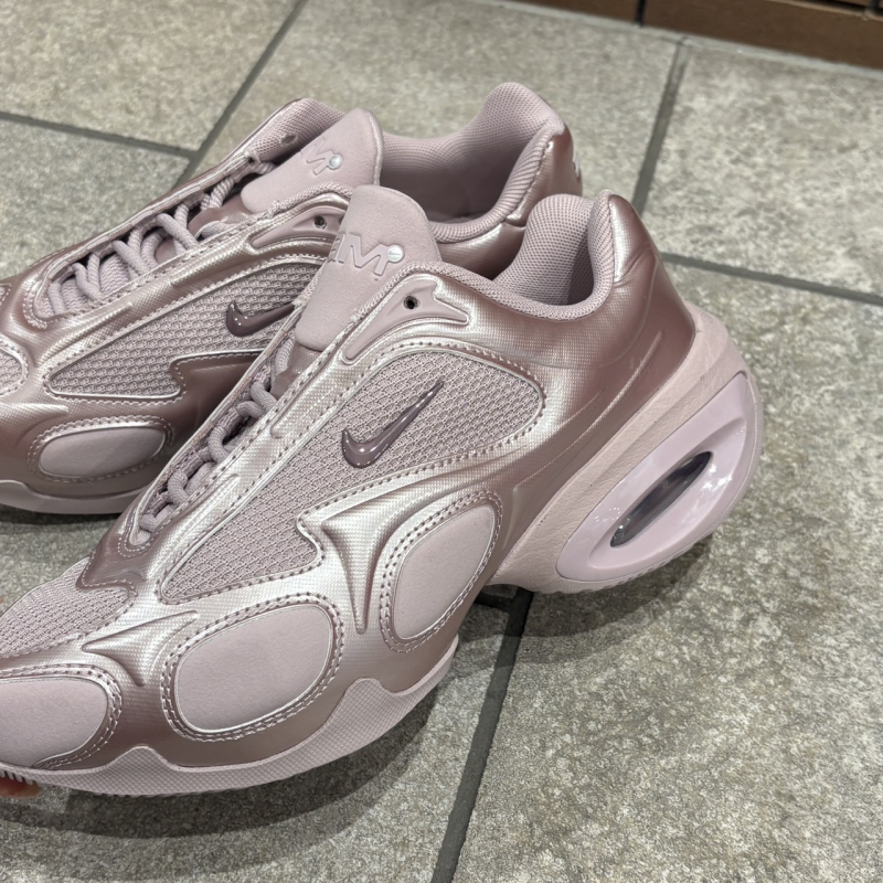 『NIKE AIRMAX MUSE』