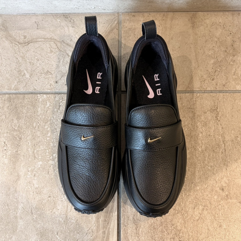 『NIKE AIR MAX PHENOMENA 再入荷！』