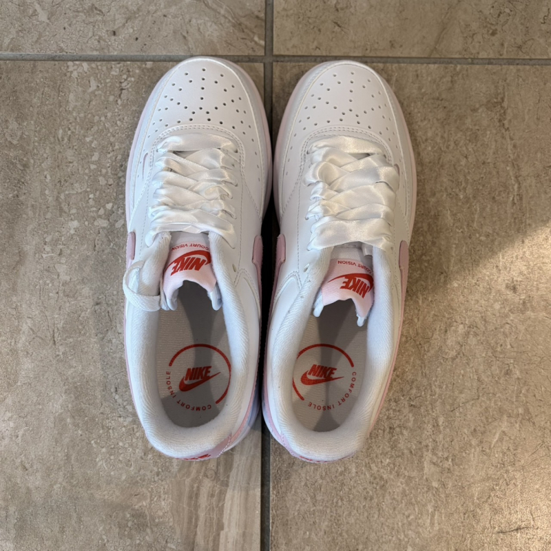 『NIKE COURT VISION』