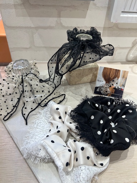 ドット柄シュシュ⋆⸜⸝‍⋆