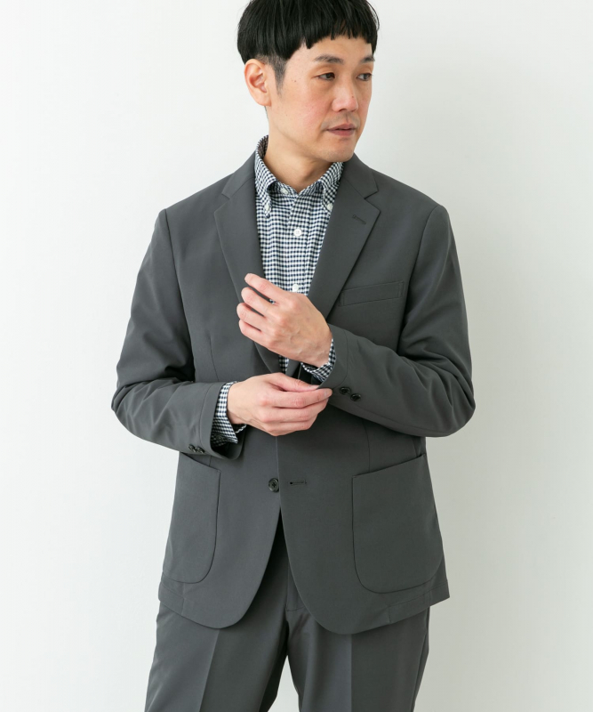 セレモニーシーンでも大活躍！万能スーツ！