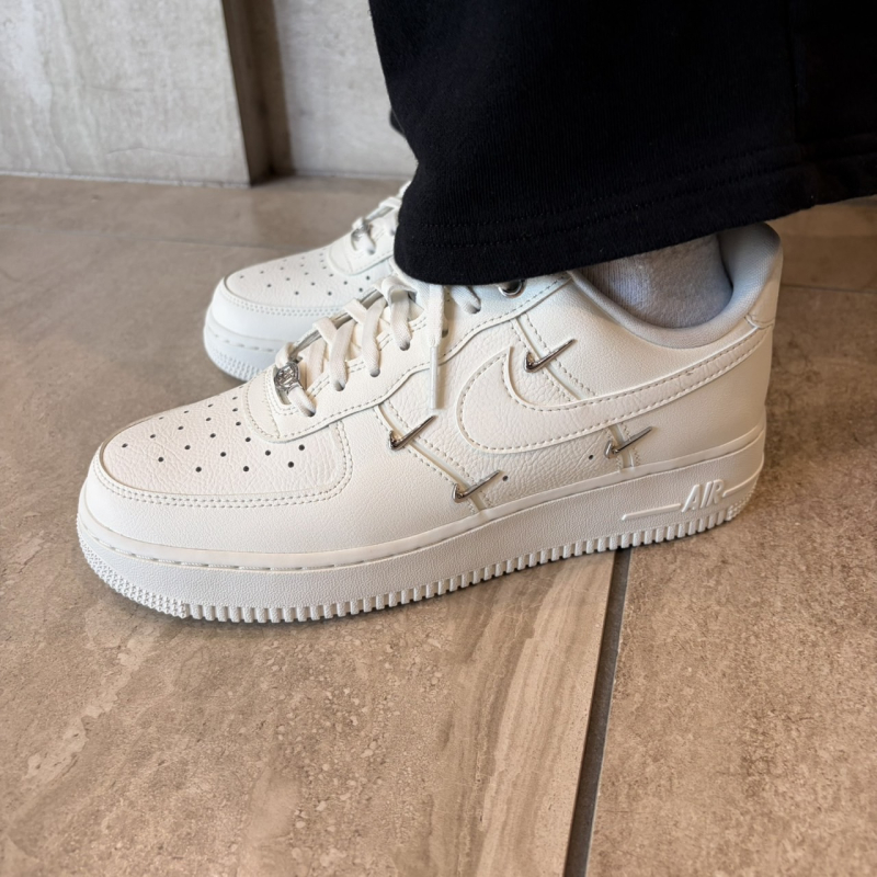 NIKE ★ W AIR FORCE 1