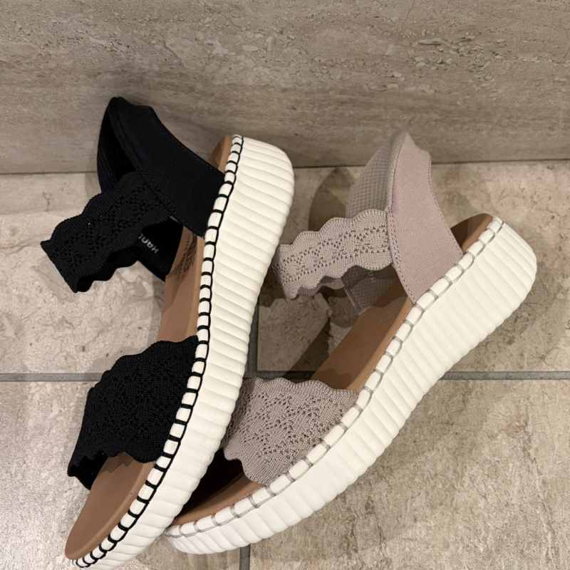 『SKECHERS サンダル』