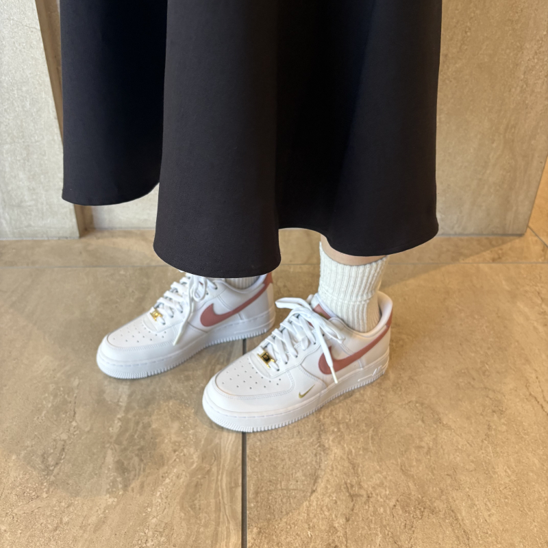 『NIKE AIR FORCE 1 '07 ESS』