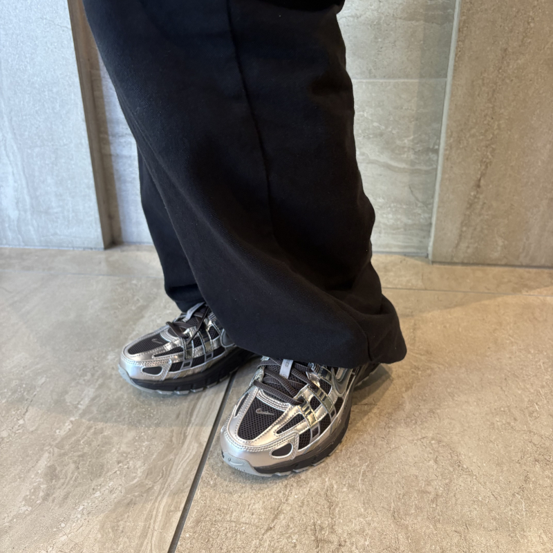 『NIKE P-6000』
